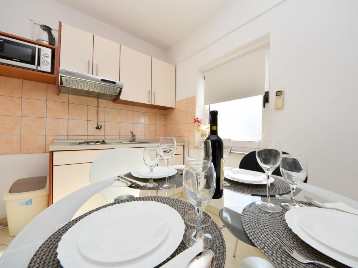Apartment Apartment Silvija-2 By Interhome *